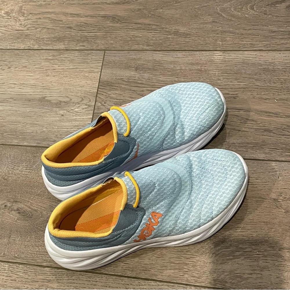 Hoka no lace recovery shoe